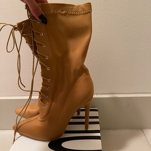 Lace up camel boot size 10 brand new never worn - Picture 1 of 6
